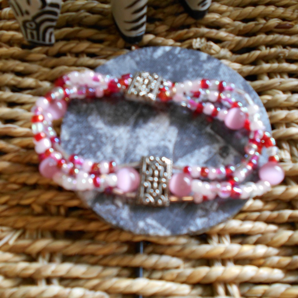 Pink bracelet - Picture 4 of 4